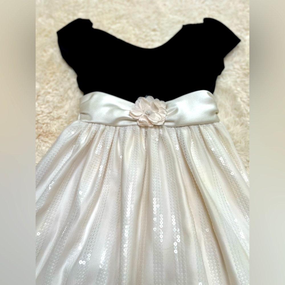 Cinderella Black and White Cap Sleeve Girls Dress - Picture 2 of 6